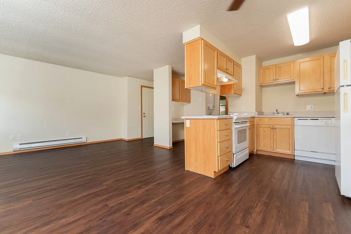 Floor plan Two Bedroom One Bath Deluxe (2)