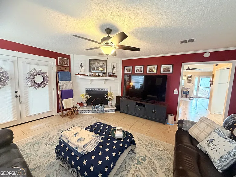 130 Woodvalley Dr — Photo 7