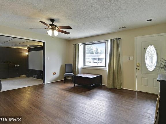 3rd image of 512 Prince Charles Ave