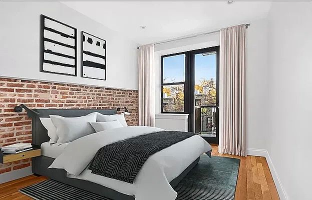 2nd image of 476 Irving Ave #5