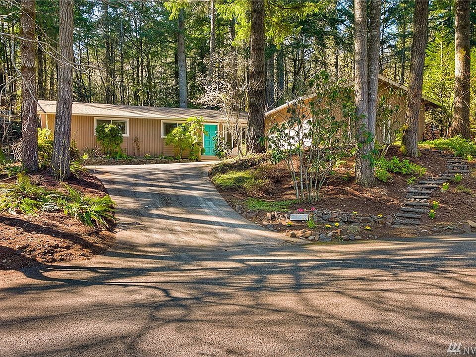 1st image of 2107 Lakemoor Dr SW