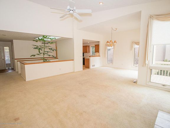 3rd image of 5254 Golden Cir