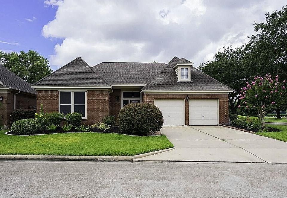1st image of 4102 Deerfield Village Dr