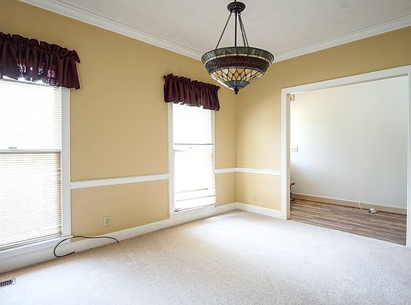 4th image of 238 River North Blvd