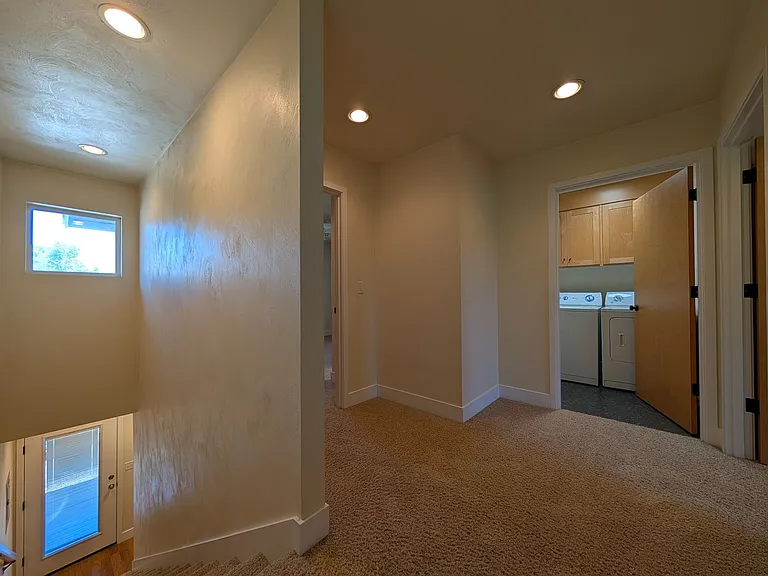 2474 Willamette Aly — Photo 16