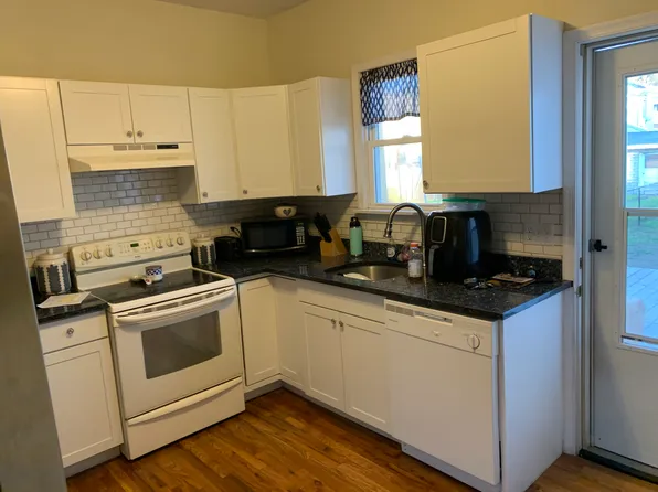 412 W 4th St, Mount Carmel, PA 17851