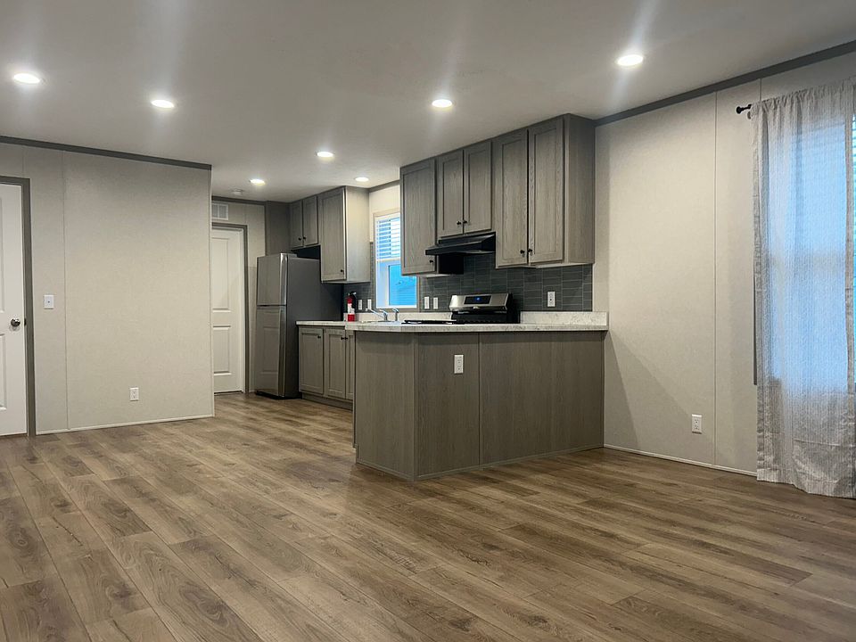 2nd image of 17126 Diane Drive Site #4102