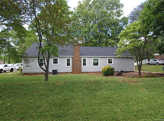 2nd image of 3525 Gardner Park Dr