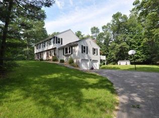 43 White Plains Ave, Londonderry, NH 03053