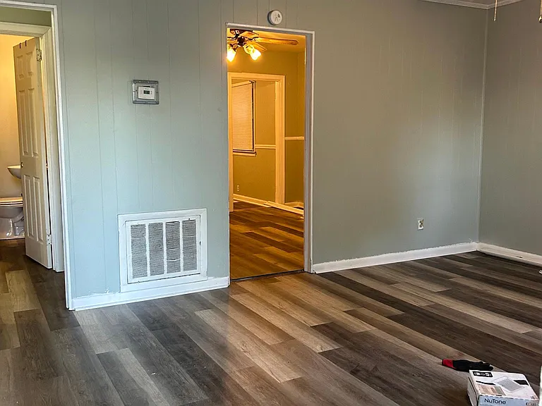 205 Evergreen St — Photo 27