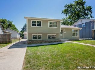 1005 Bishop St, West Chicago, IL 60185