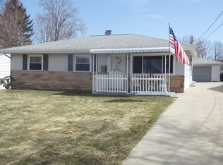 121 N Yorkshire Blvd, Youngstown, OH