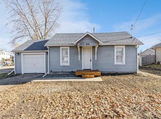 612 E 10th St S, Newton, IA 50208