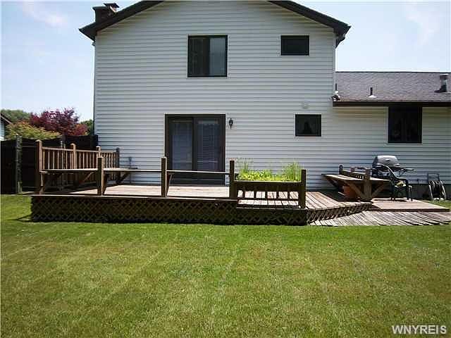 2nd image of 208 Heritage Farm Rd