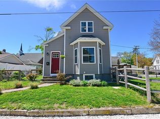 127 Van Buren St, Warwick, RI 02888