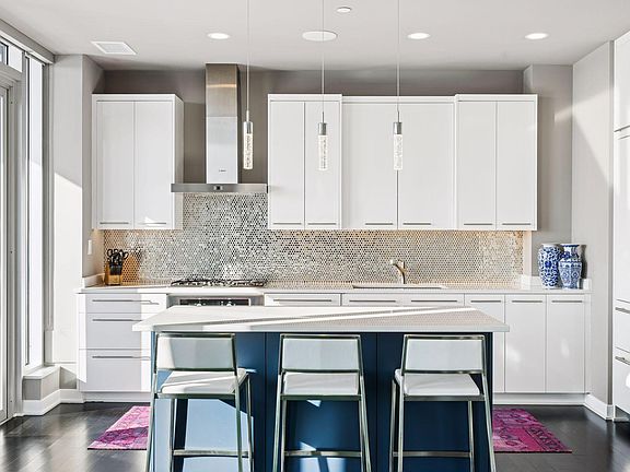 3rd image of 3209 Galleria Unit 1407