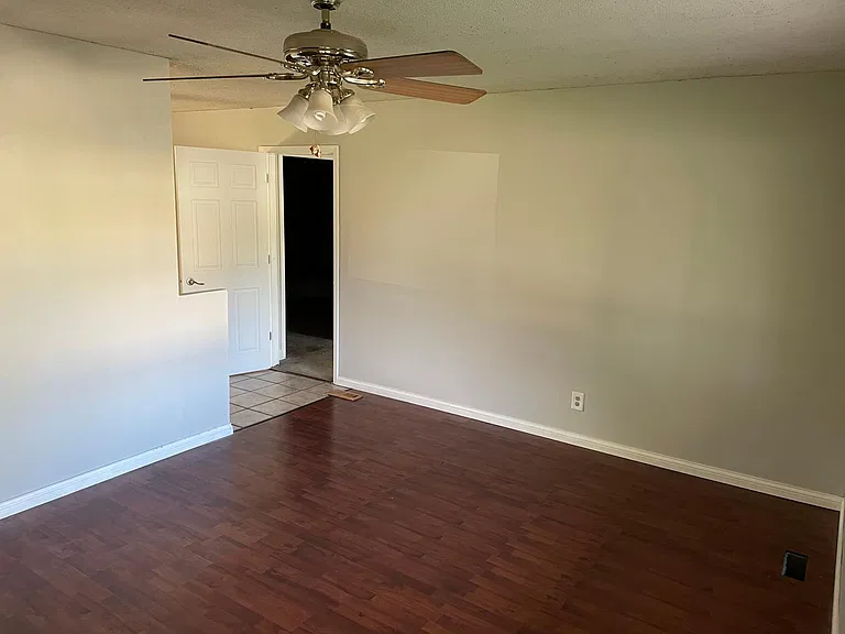 2479 De Soto Ct — Photo 5