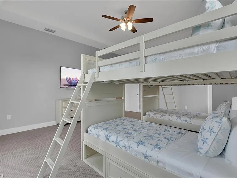 1621 Begonia Ct — Photo 39