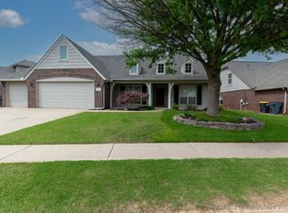 324 E 125th Pl S, Jenks, OK 74037