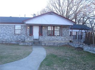 518 S Trinity Rd, Denton, TX 76208