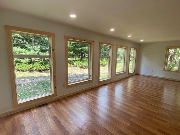 3rd image of 5024 N Yellow River Drive