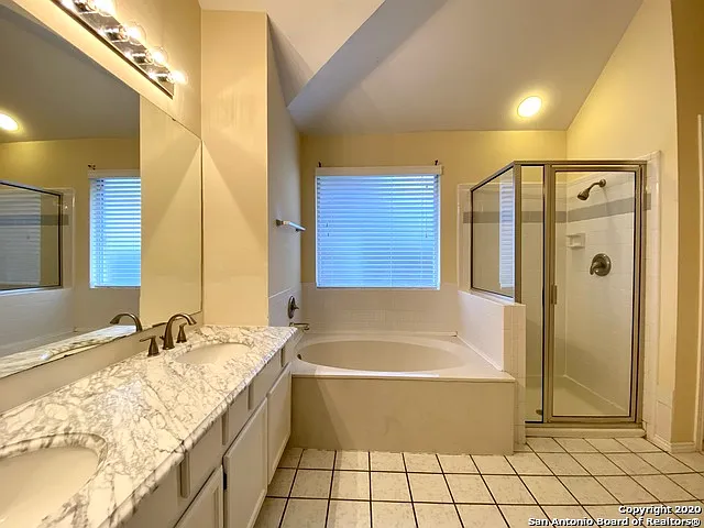 6635 Shady Bend Dr — Photo 20