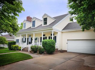 2604 W 44th St, Kearney, NE 68845