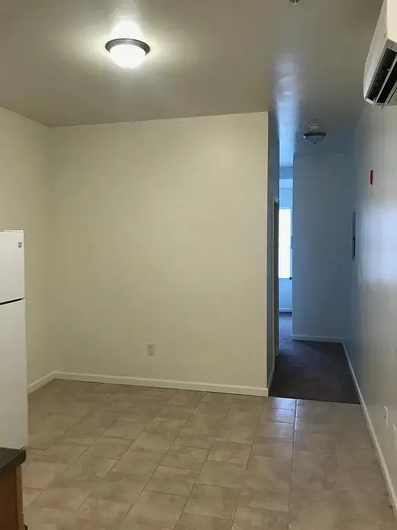 1 bed, 500 sqft, $900 — Photo 2