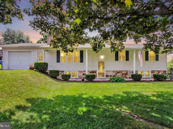 5627 Blue Hill Rd, Glenville, PA 17329