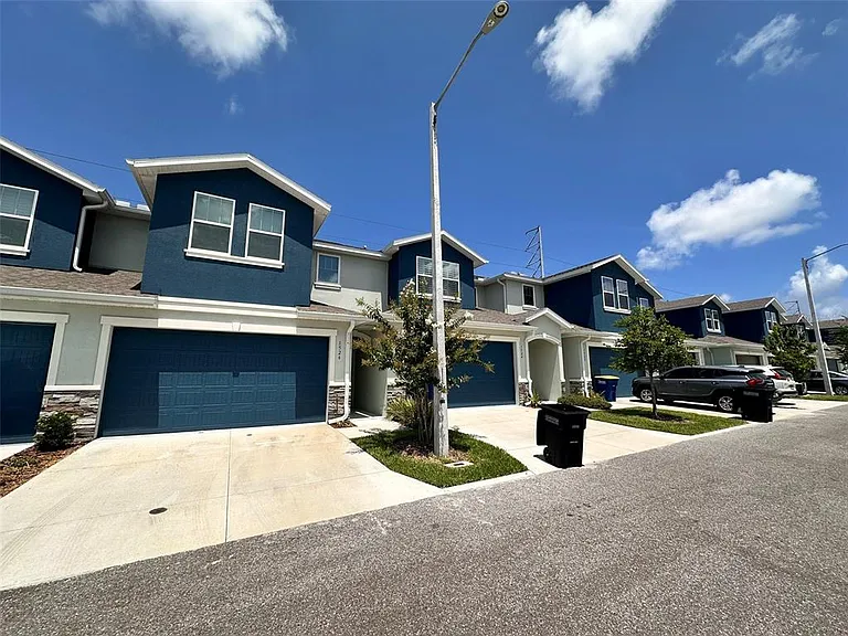 1526 Caldera Ct — Photo 2