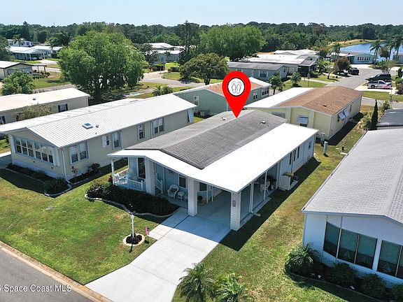 2nd image of 376 Dolphin Cir