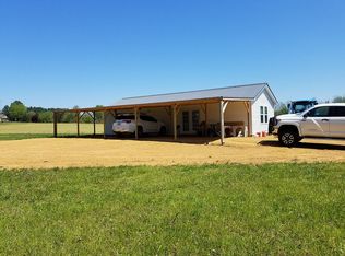 914 Donoho Levee Rd, Palmersville, TN 38241