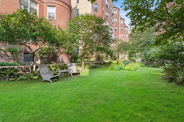 Sold by Corcoran | media 10