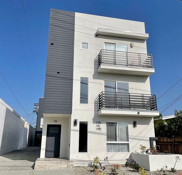 1st image of 118 S Avenue 63 #1/2