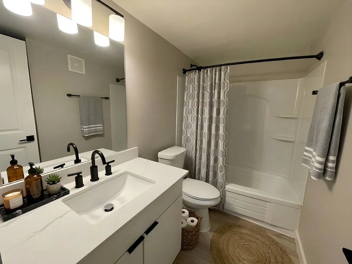 1 bed, 400 sqft, $1,195 — Photo 3