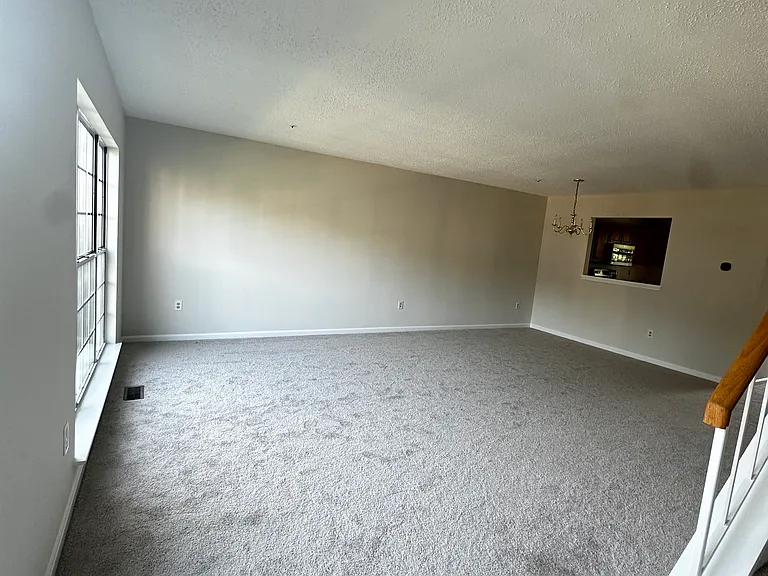 2558 Ambling Cir — Photo 4