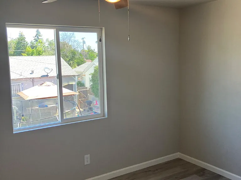 1855 D St #6 — Photo 8