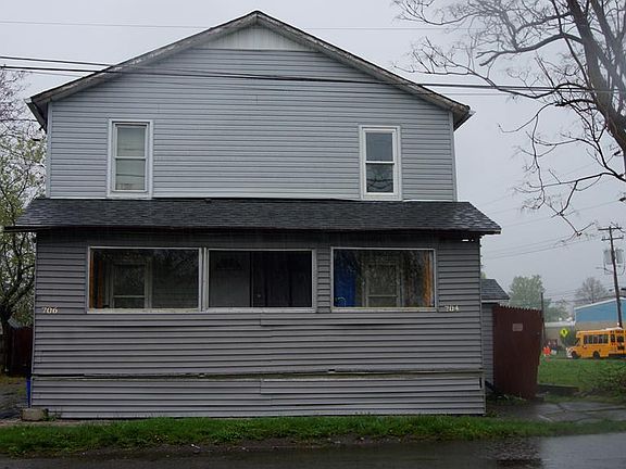 3rd image of 704-706 706 Baldwin St