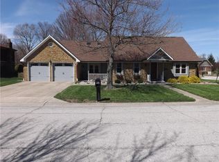 788 Royal Saint George Dr, Greenwood, IN
