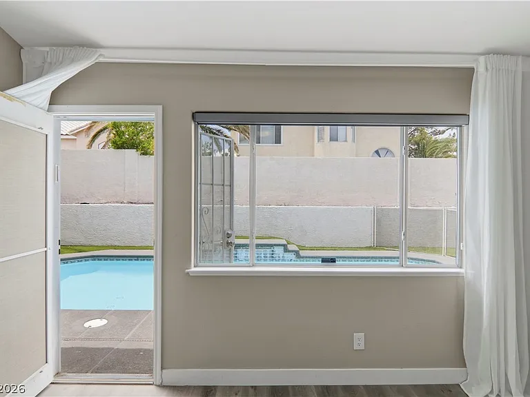 3121 Siena Cir — Photo 9
