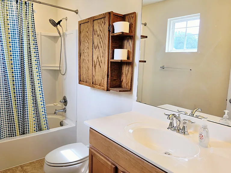 114 Glenridge Cir — Photo 14
