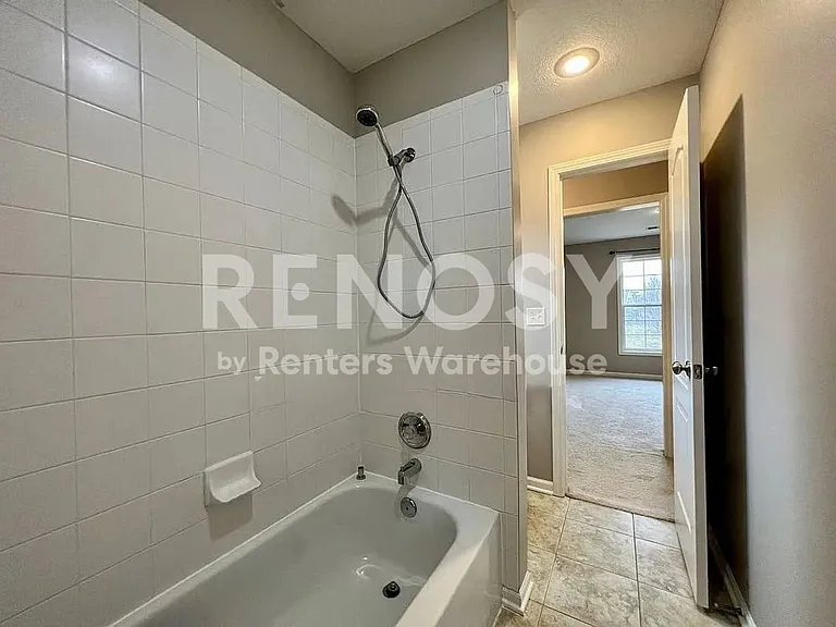 15861 Linden St — Photo 17