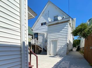 1539 S 11th St #A, Milwaukee, WI 53204