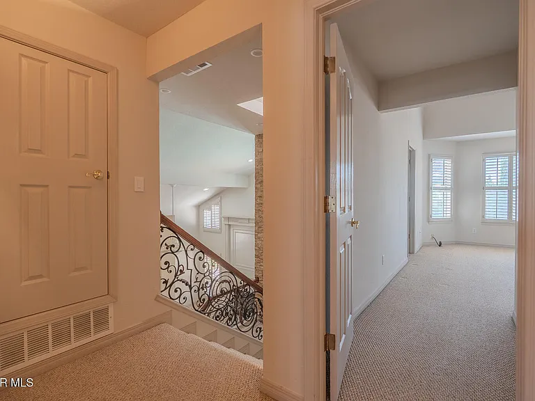 2066 Paseo Del Prado Dr — Photo 38
