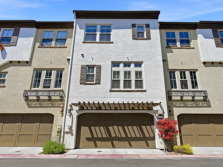 119 Sonoma Ter — Photo 3