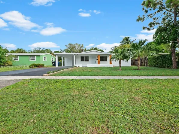3221 Jackson Blvd, Fort Lauderdale, FL 33312