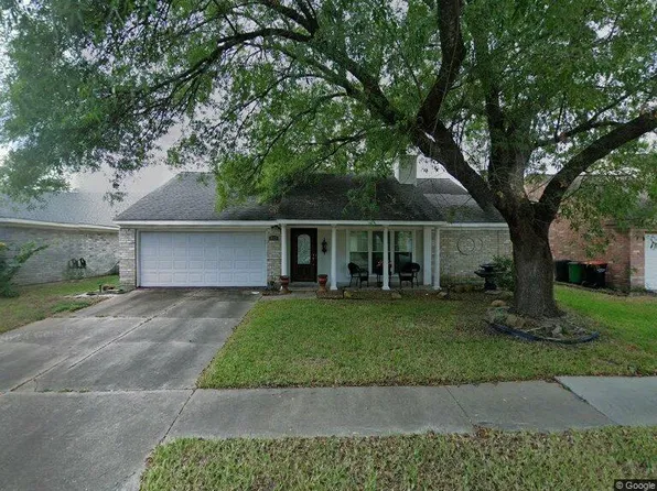 9627 Oldenburg Ln, Houston, TX 77065