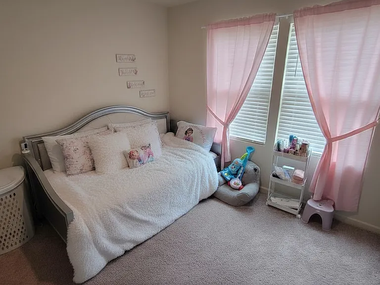 302 Pearson Dr — Photo 7