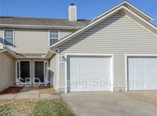 106 NE Dogwood St APT B, Oak Grove, MO 64075