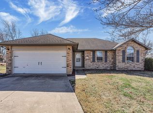2600 N Wildberry Court, Springfield, MO 65802